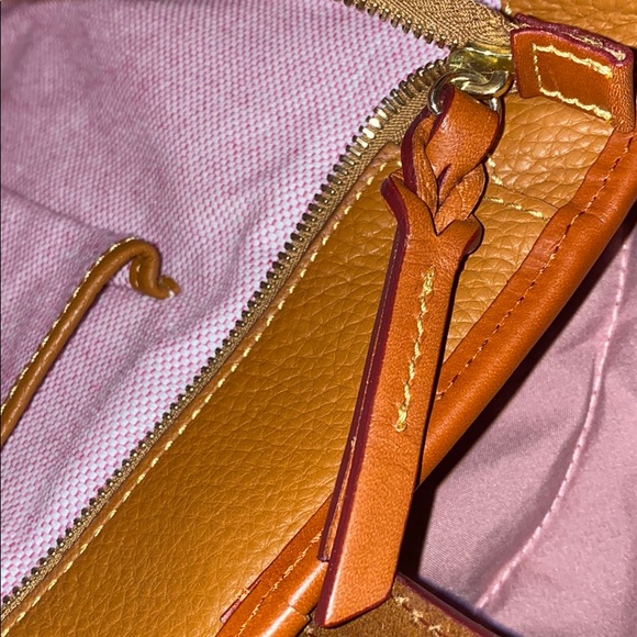 Dooney and bourke purse - Picture 10 of 12